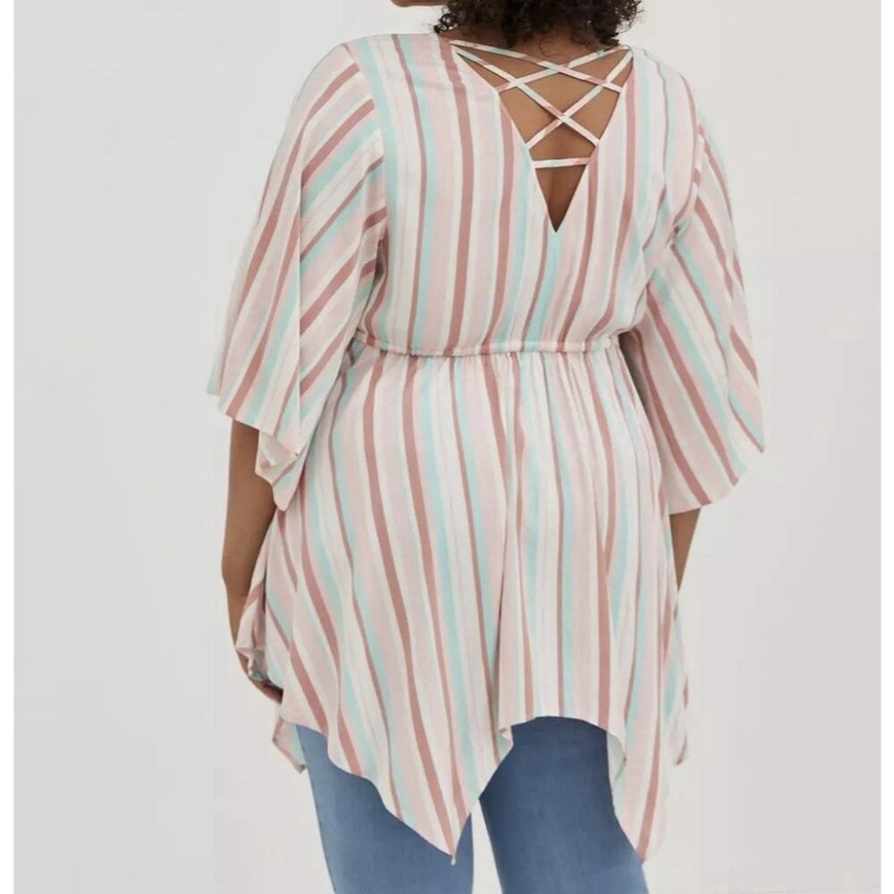 Torrid 2 BABYDOLL Top Challis Stripe Pink Plus Size 2X V Neck Sharkbite Hem - Picture 2 of 12